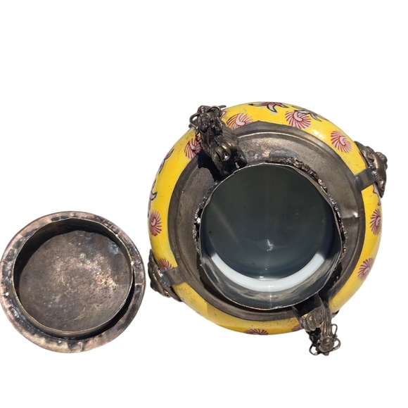 Stunning Antique Chinese Yellow and Red Porcelain Dragon &‎ Lion Incense Burner - Picture 7 of 7